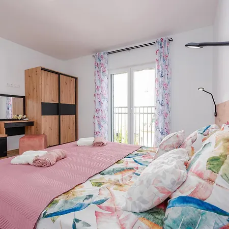 Gorgeous In With Wifi Holiday home Zadar