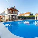 Будинок відпочинку Gorgeous In With Wifi Задар