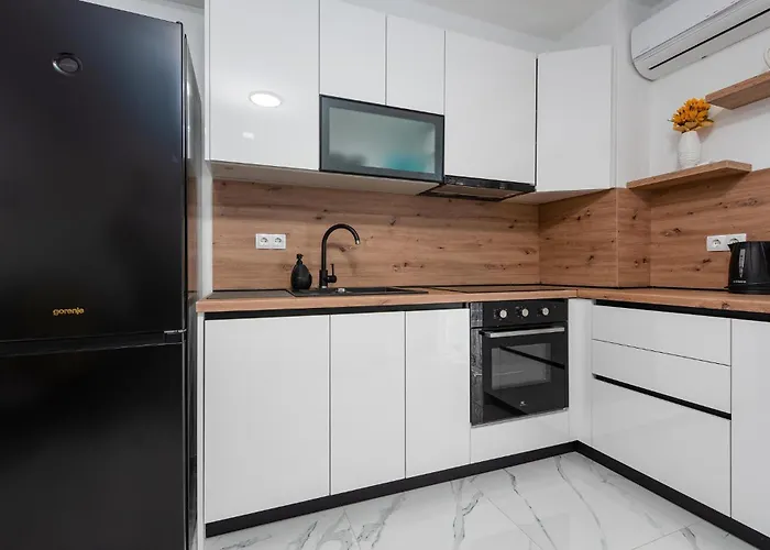 Gorgeous In With Wifi Hébergement de vacances Zadar