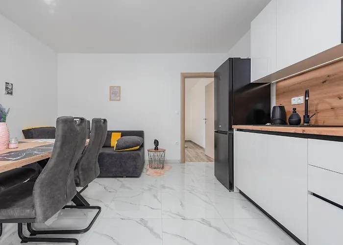 Hébergement de vacances Gorgeous In With Wifi Zadar