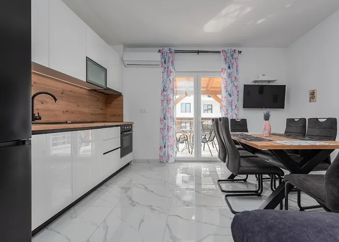 Gorgeous In With Wifi *