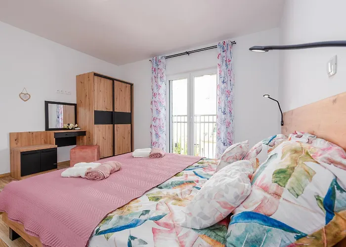 Gorgeous In With Wifi Hébergement de vacances Zadar