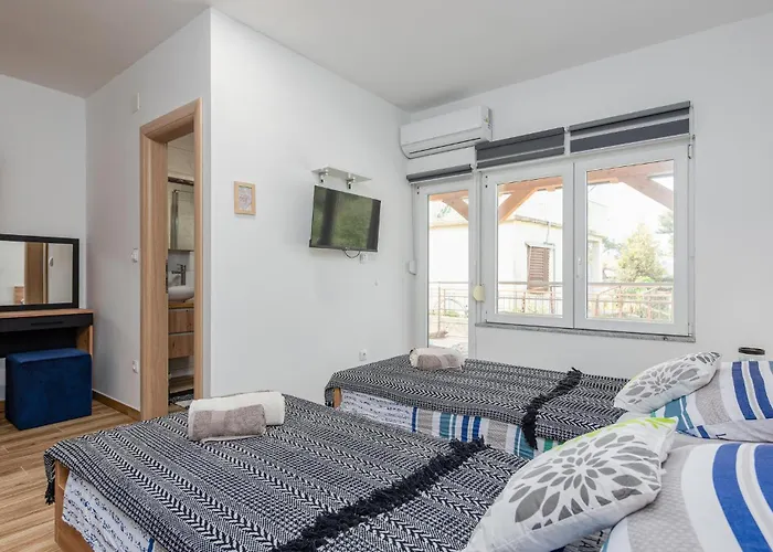 Gorgeous In With Wifi Hébergement de vacances Zadar